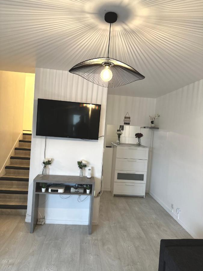 Jolie Appartement Duplex 2 Min Gare-Disney Et Paris 15 Min Noisy-le-Grand Exterior photo