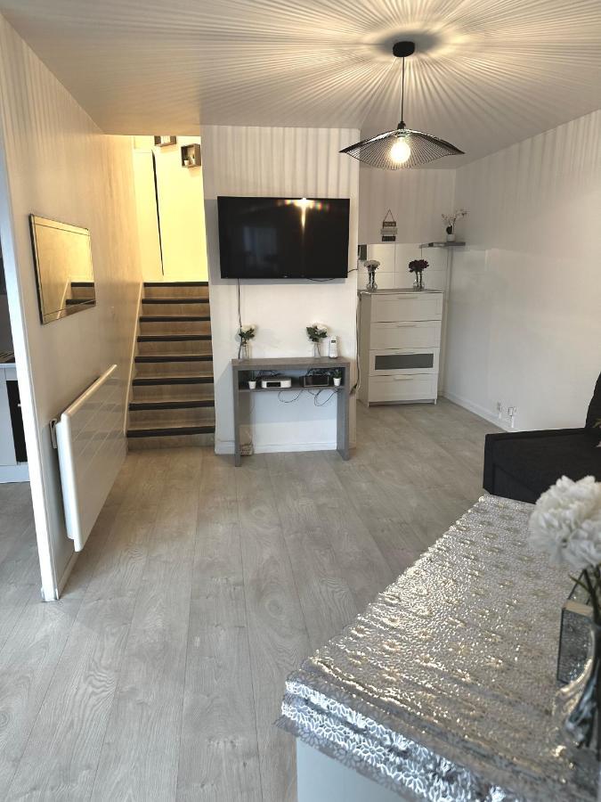 Jolie Appartement Duplex 2 Min Gare-Disney Et Paris 15 Min Noisy-le-Grand Exterior photo